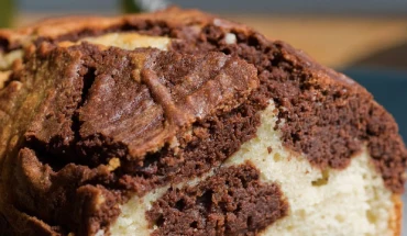 Gâteau Marbré au Chocolat en Poudre